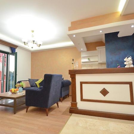 Apartments Lux S Tivat Exterior foto
