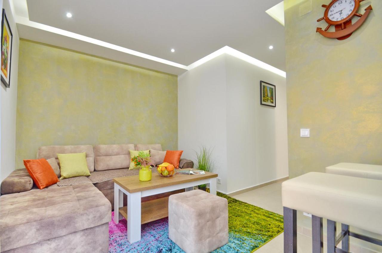 Apartments Lux S Tivat Exterior foto