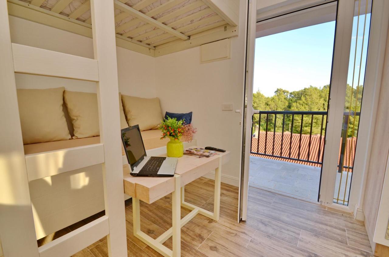 Apartments Lux S Tivat Exterior foto